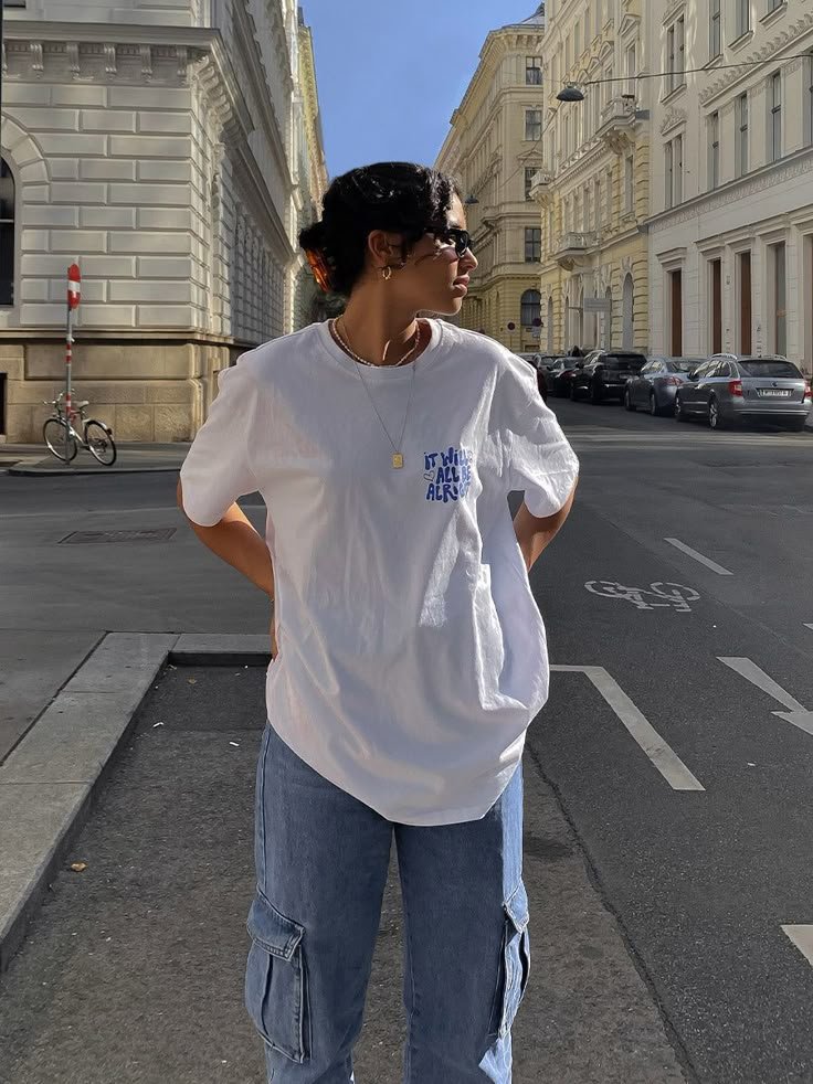 17 Effortless Outfits With Tees and Flowy Dresses for Everyday Chic (Game-Changer #3!) - Effortless Chic With a Twist