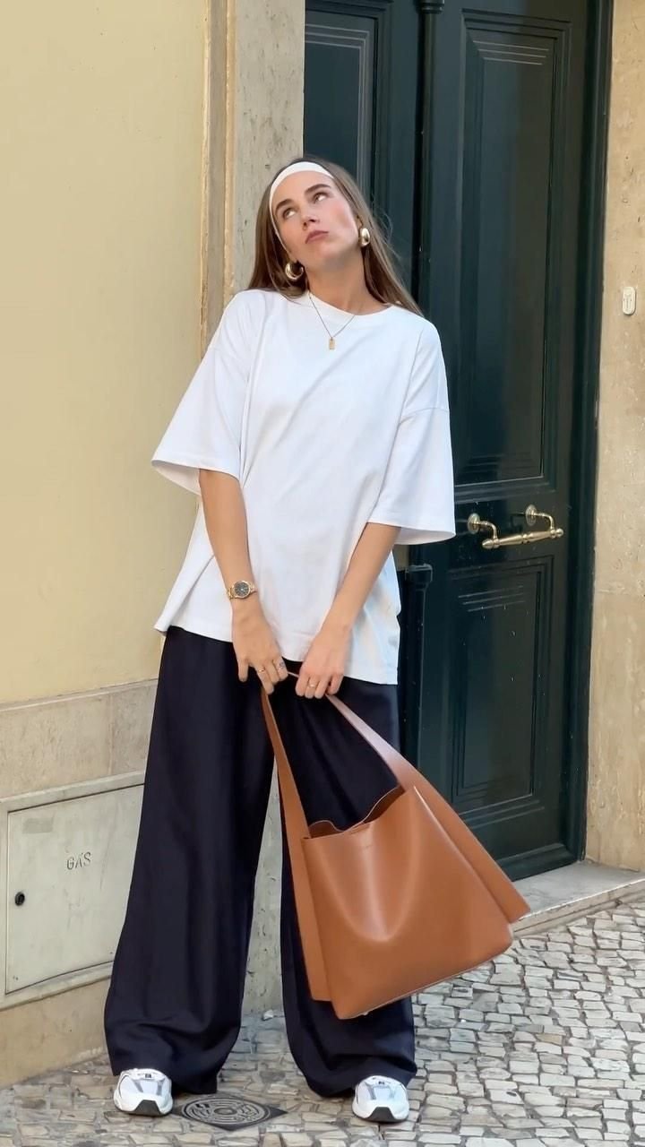 17 Effortless Outfits With Tees and Flowy Dresses for Everyday Chic (Game-Changer #3!) - Minimalist Elegance