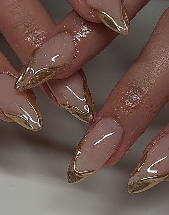 24 Glam Christmas Nail Designs That’ll Make You Shine Bright This Season! - 3. Gold and Silver Metallic Mix 1