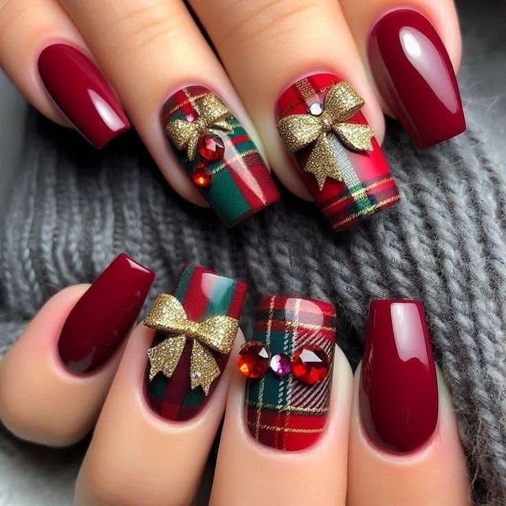 24 Glam Christmas Nail Designs That’ll Make You Shine Bright This Season! - 8. Festive Plaid 1