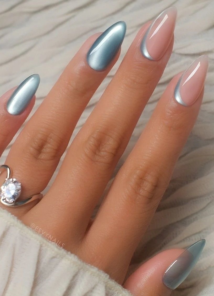 25 Glam 3D Christmas Nails to Get You in the Holiday Spirit! - 11. Stunning Silver and Blue 1
