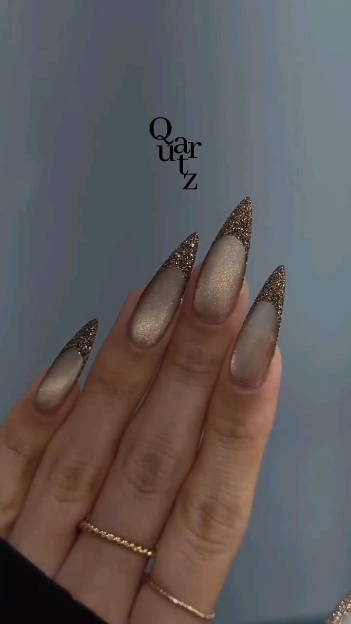28 Stunning Boho Christmas Nails You Need to Try This Holiday Season (Number 7 Is a Showstopper!) - 4. Boho Glitter and Gold 1