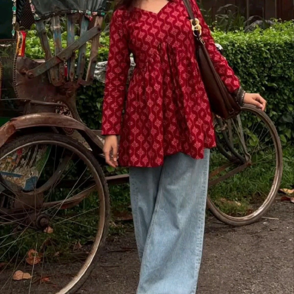 The Ultimate Guide to Selecting a Kurti That Flatters Your Body Type - 1. Understand Your Body Shape 1